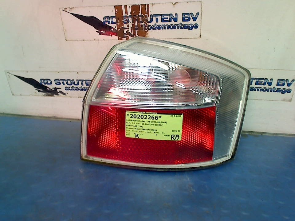 Achterlicht Rechts Audi A4 (B6) (2000-11/2005-01) 153930, Gebruikt, Auto-Union-Straße  1, Ingolstadt 85057, , Duitsland, Info@audi.de