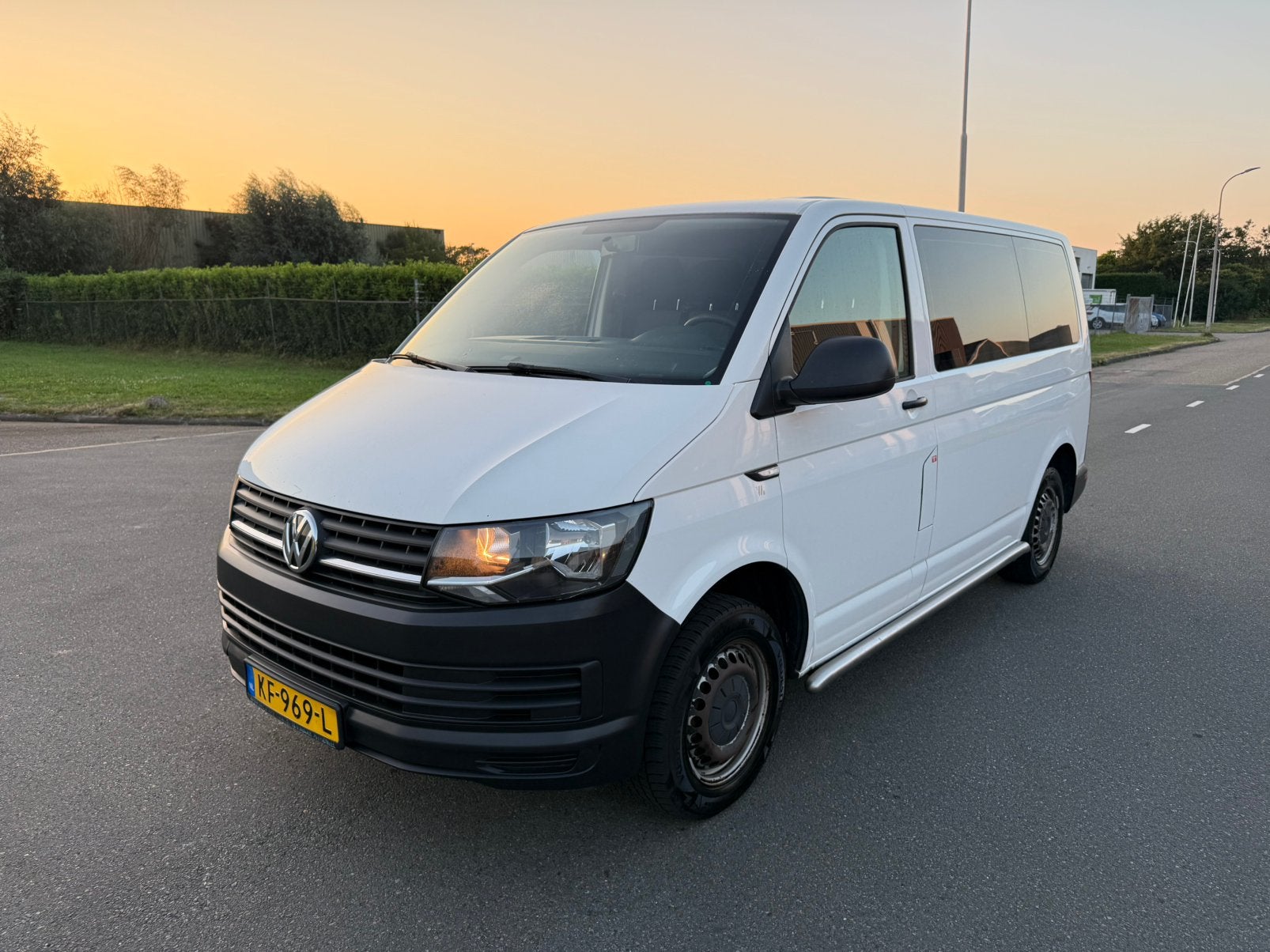 Volkswagen Transporter 2.0 TDI 75KW Kombi L1h1 2016 Euro 6!!, Auto's, Volkswagen, Voorwielaandrijving, Stof, 255 €/maand, Wit