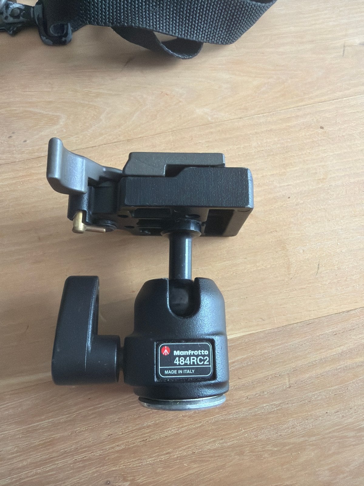 Manfrotto 484RC2 Balhoofd, Audio, Tv en Foto, Fotografie | Statieven en Balhoofden, Gebruikt, Balhoofd, Snelkoppelingsplaat, Ophalen of Verzenden