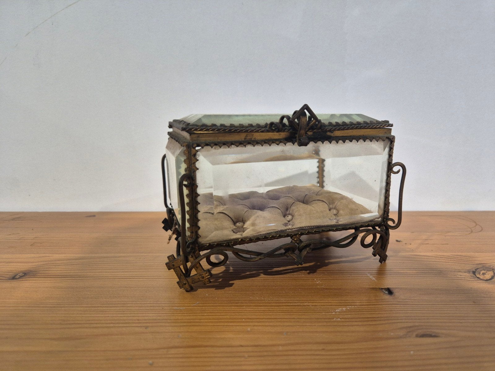 Antiek frans geslepen glas sieraden doosje, Ophalen of Verzenden