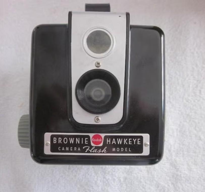 Vintage Kodak Brownie Hawkeye Camera Flash model in doos., Ophalen of Verzenden, Zo goed als nieuw, Compact, Kodak