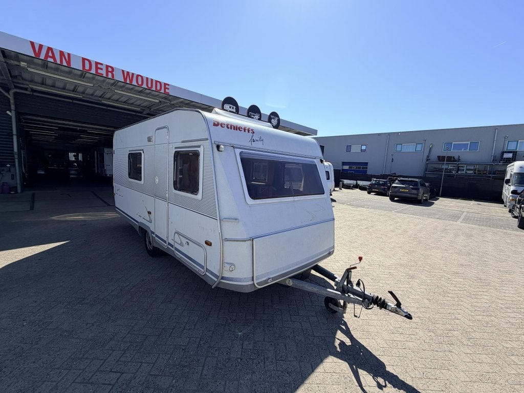 Dethleffs Family 490 TK Gezinscaravan Met voorten, Dwarsbed, Rondzit, Bedrijf, Schokbreker