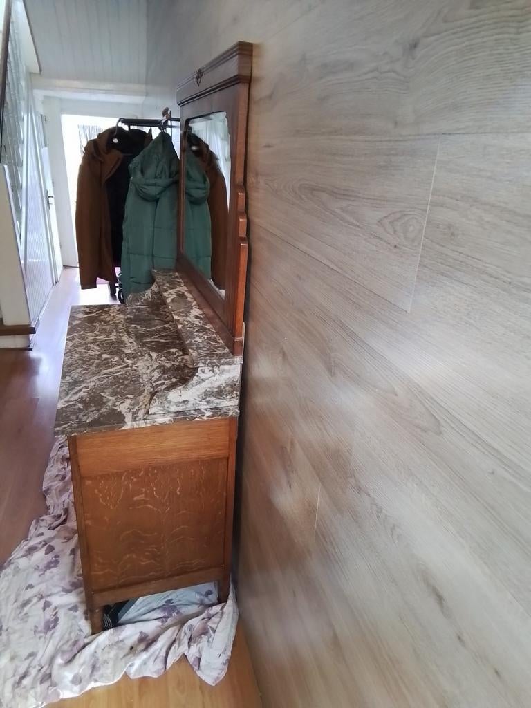 Antieke commode met marmeren blad en spiegel, Ophalen
