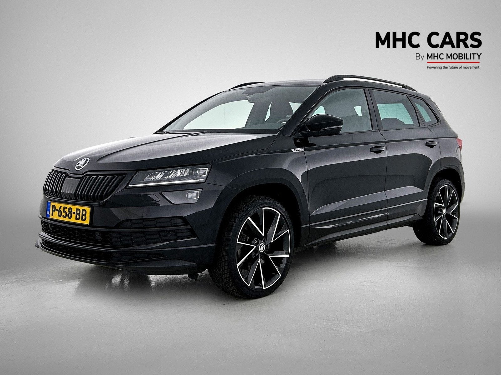 Skoda Karoq 1.5 TSI ACT Sportline Business | Trekhaak | Navi, Automaat, Stof, 4 cilinders, 150 pk