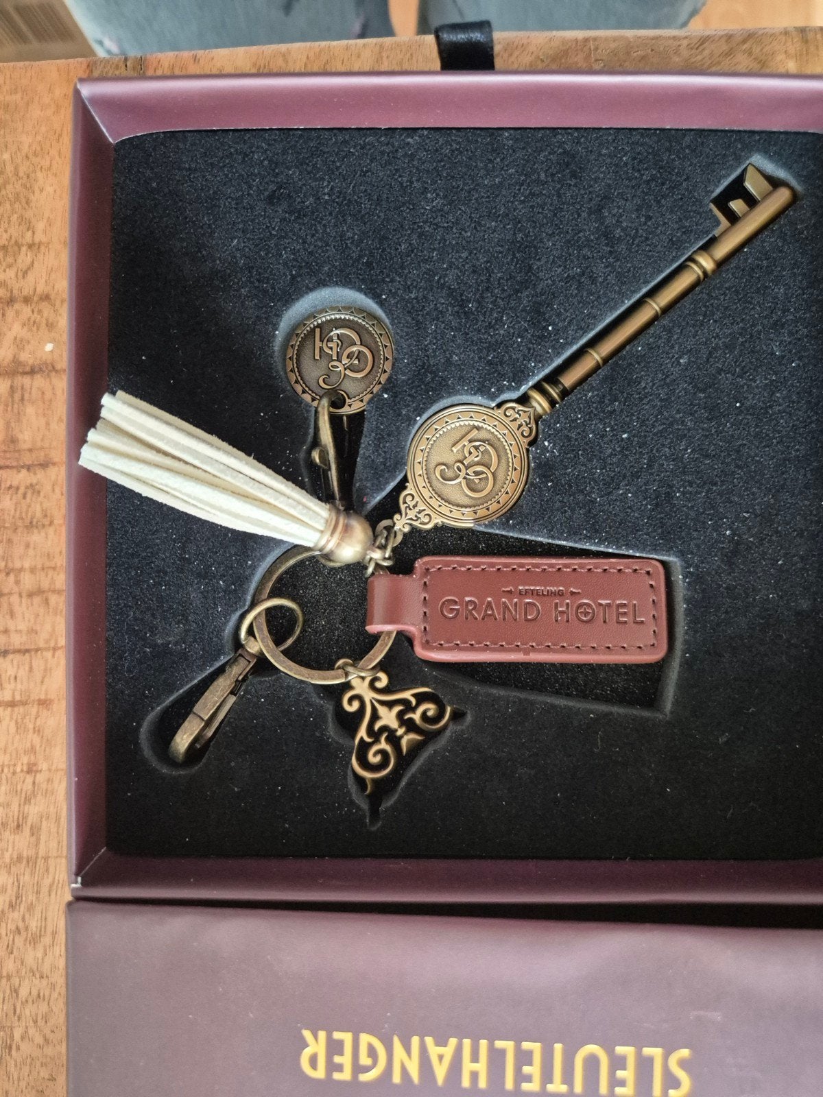 Efteling Grand Hotel Sleutelhanger - Nieuw in doos, Verzamelen, Sleutelhangers, Ophalen of Verzenden, Nieuw, Overige typen