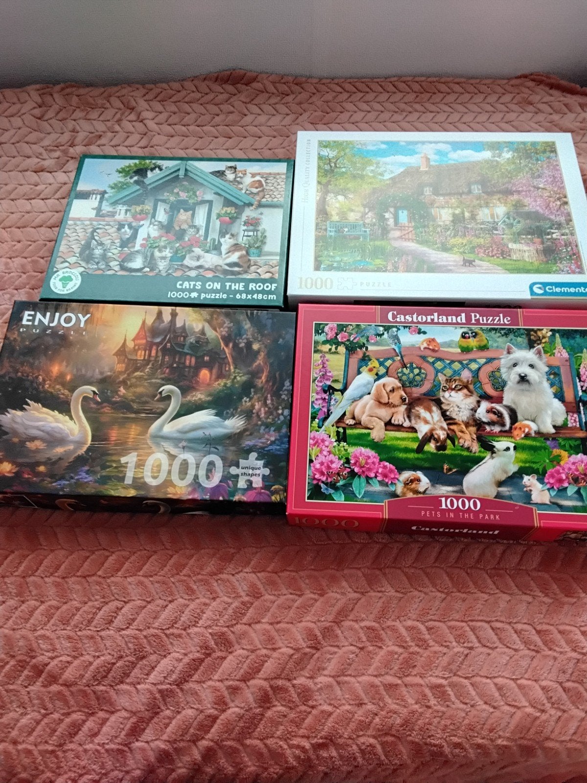 4 complete legpuzzels, Ophalen, 500 t/m 1500 stukjes, Zo goed als nieuw