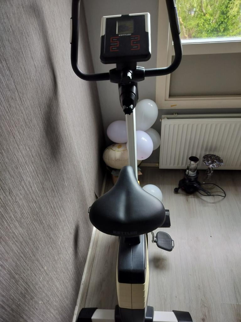 Hometrainer Kettler - Scherm defect, werkt verder goed, Gebruikt, Ophalen of Verzenden, Metaal, Benen