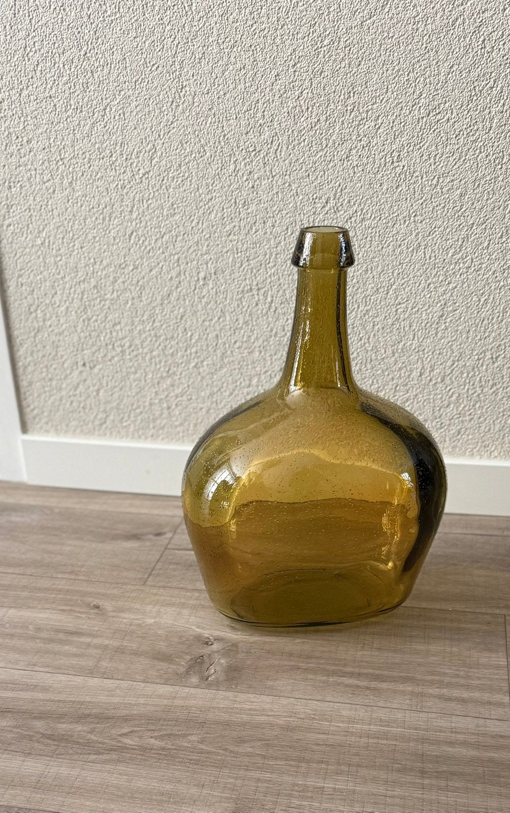 Okergele door en door gekleurde glazen vaas, Ophalen, Zo goed als nieuw, Glas