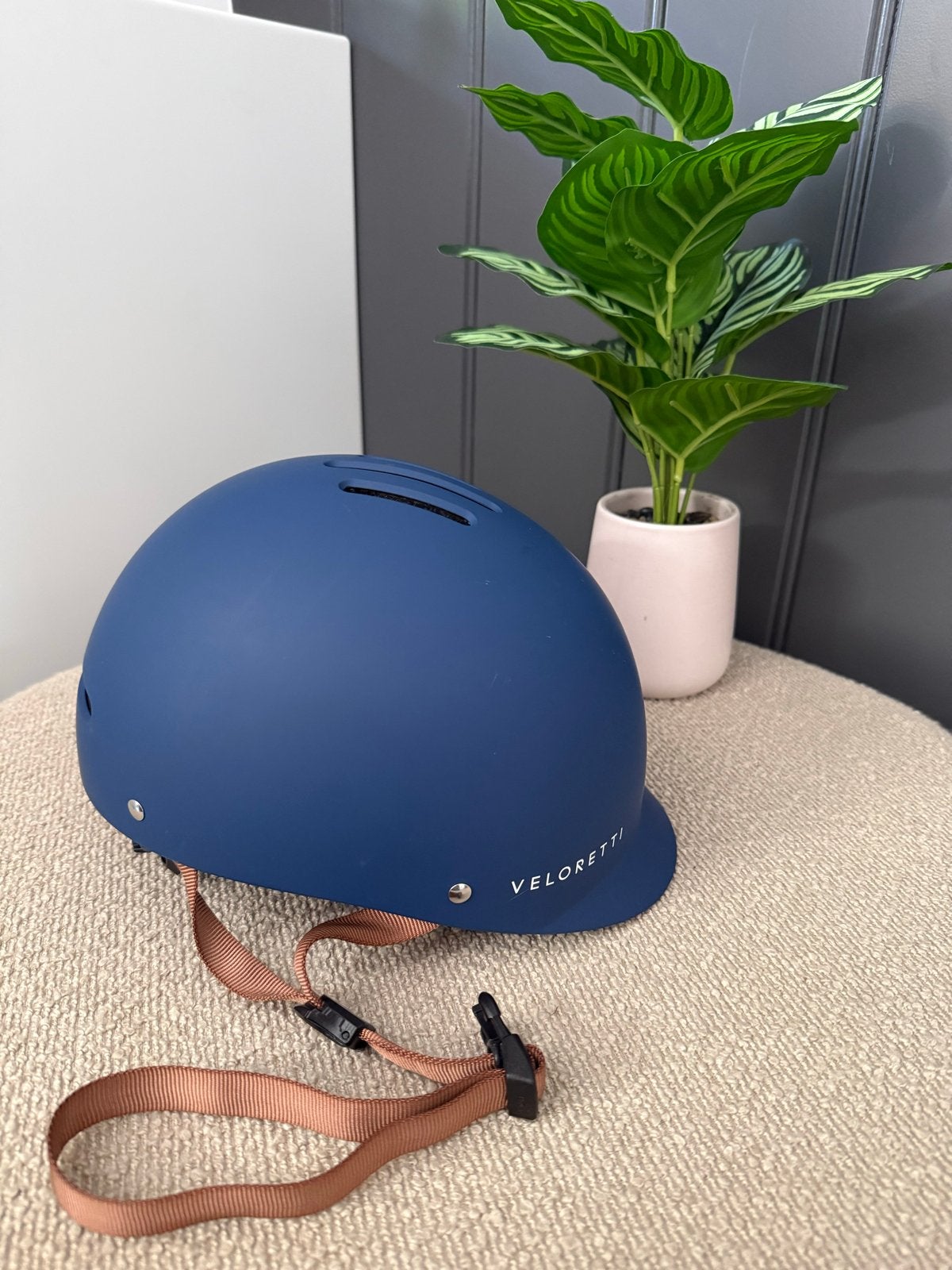 Veloretti helm blauw - Zo goed als nieuw, Ophalen of Verzenden, Zo goed als nieuw, Heer of Dame