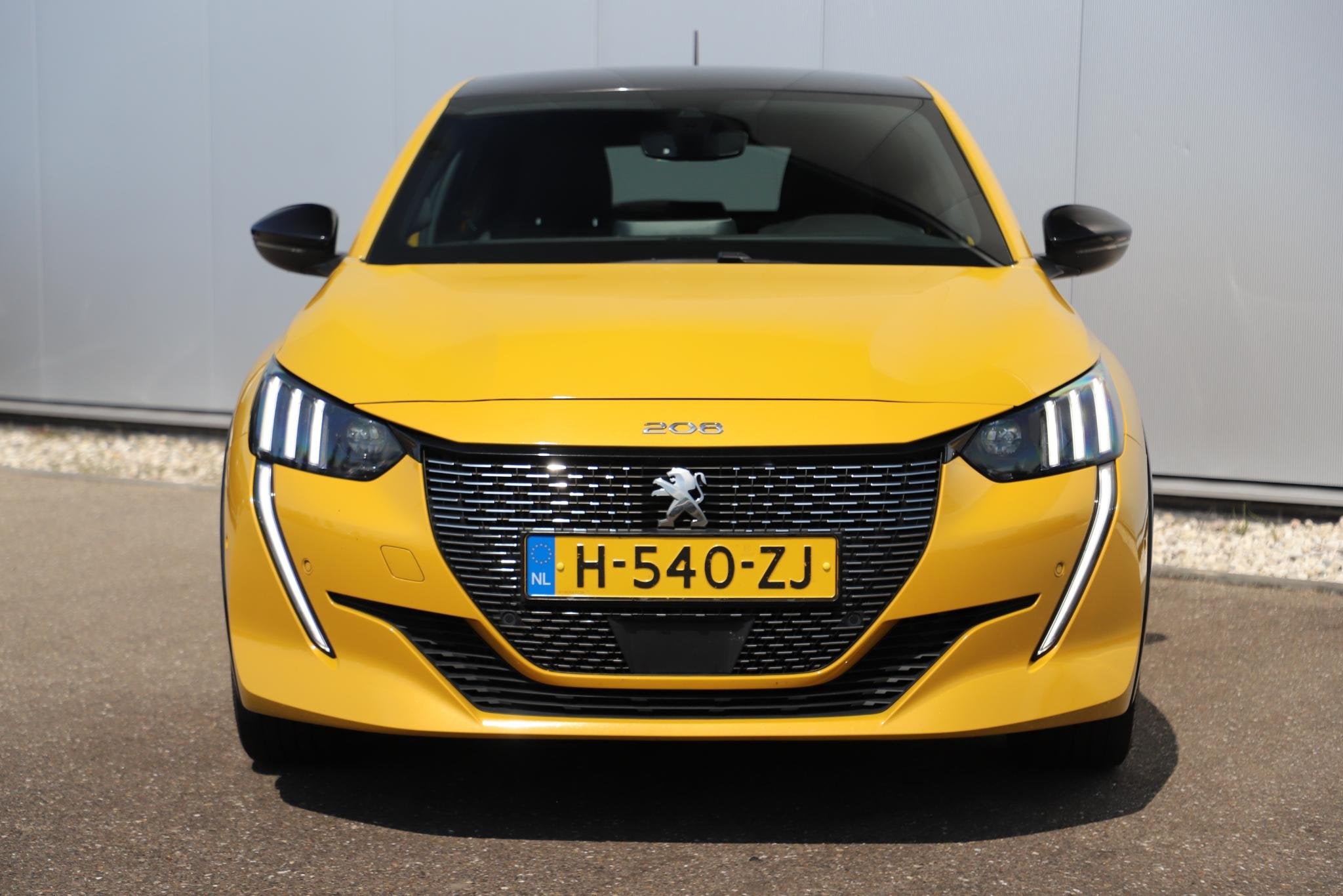 Peugeot 208 1.2 PureTech GT-Line 102PK Virtual Half Leder LM, Auto's, Voorwielaandrijving, Gebruikt, Euro 6, Met garantie (alle)