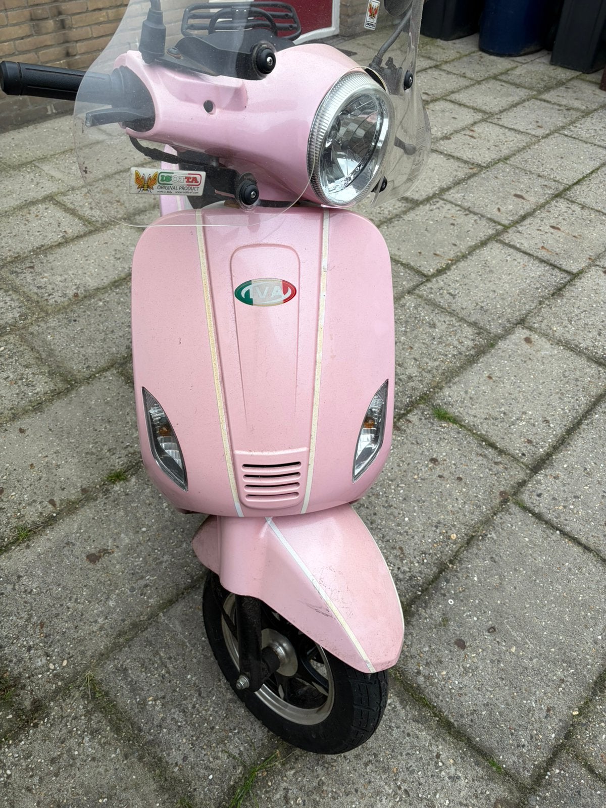 Iva lux 50 cc scooter, Zo goed als nieuw
