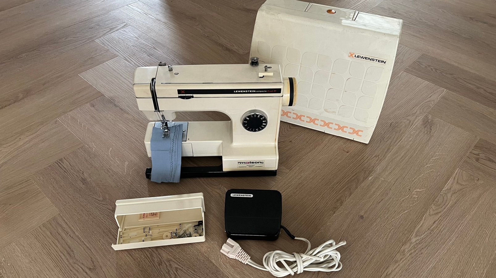 Naaimachine Lewenstein Compacta Simple 80, Ophalen, Gebruikt, Naaimachine, Lewenstein