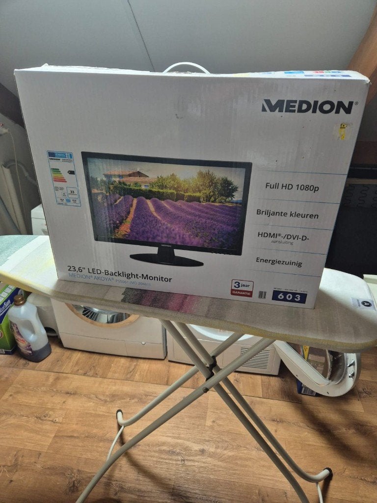 Nieuw in doos! 23,6 Inch LED-Backlight Monitor Medion, Computers en Software, Monitoren, HDMI, Kantelbaar, Nieuw, Full HD