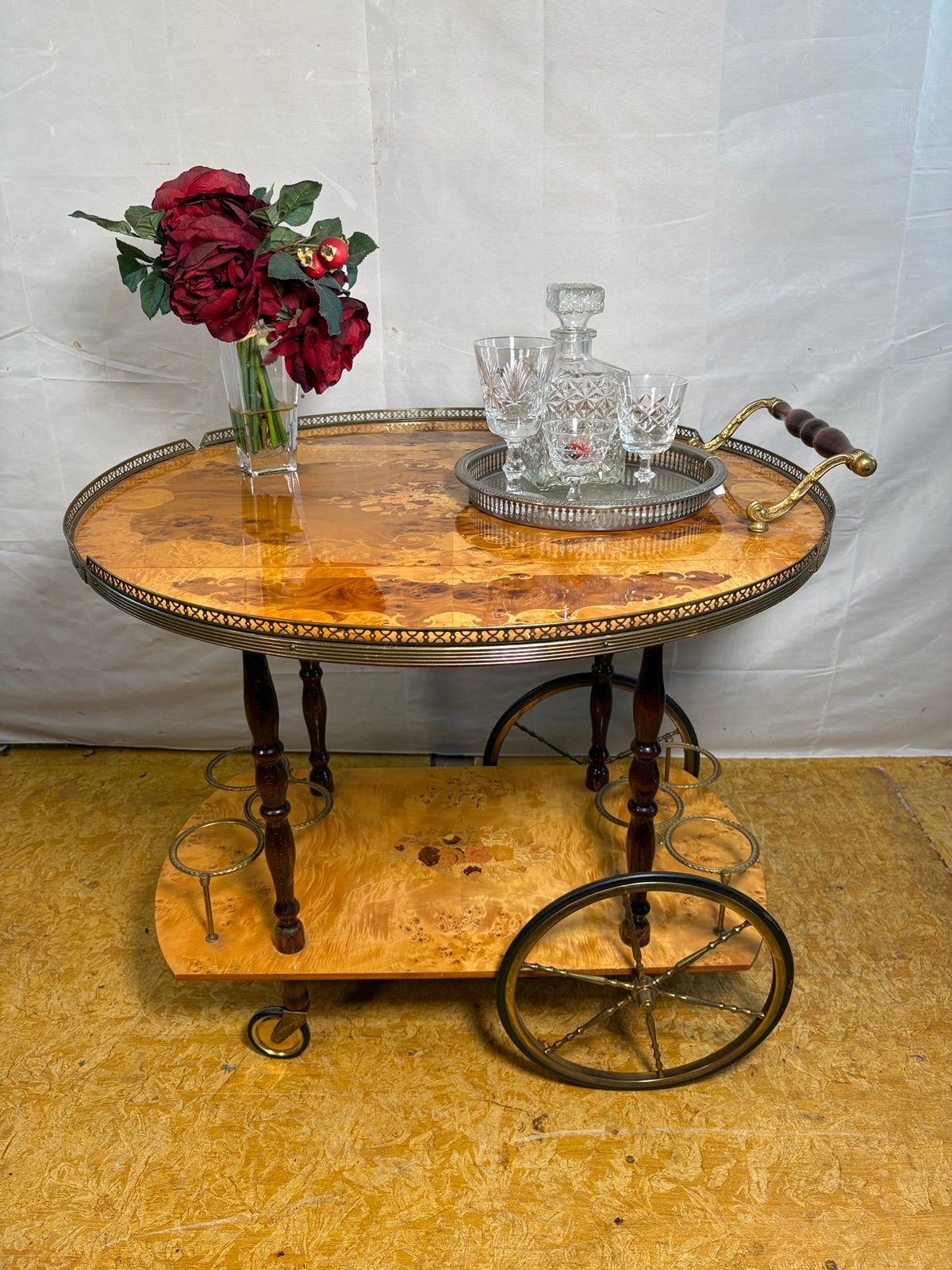 Gratis bezorging!Vintage Italiaanse Noten Drankenwagen 1970, Minder dan 55 cm, Gebruikt, Sorento, Sorento