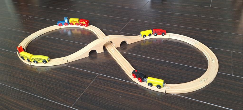 Houten treinbaan Ikea, Kinderen en Baby's, Speelgoed | Houten speelgoed, Ophalen, Gebruikt