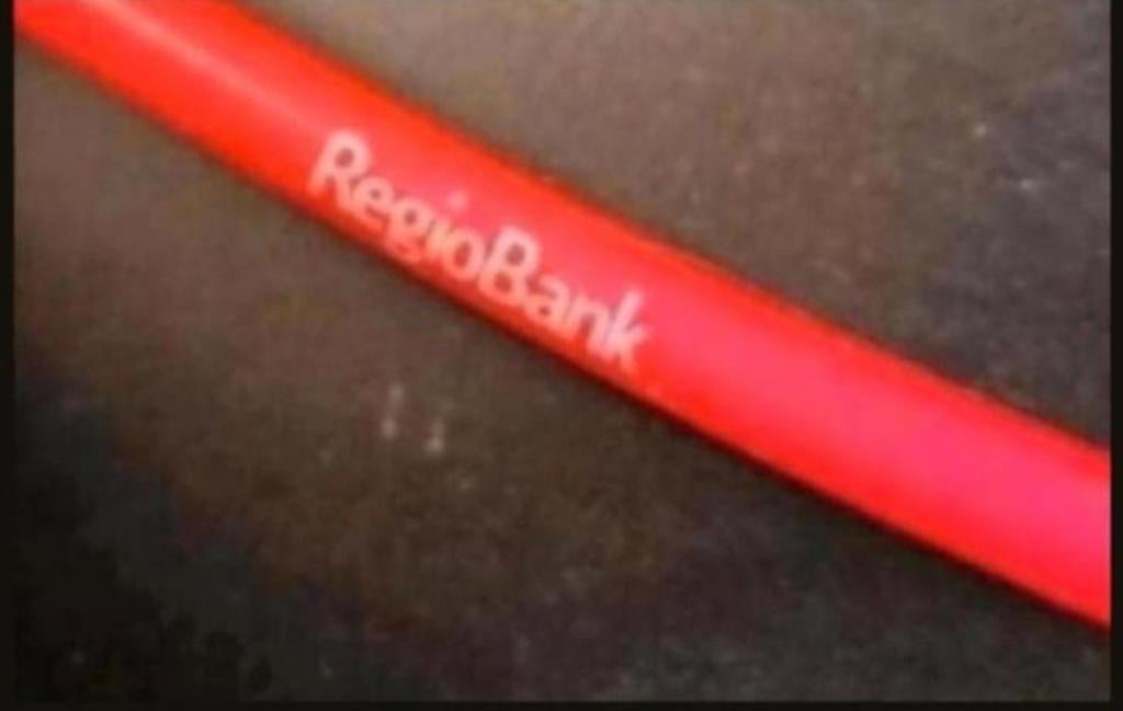 2 buigbare potloden van de Regiobank, Verzamelen, Ophalen of Verzenden, Zo goed als nieuw, Overige typen