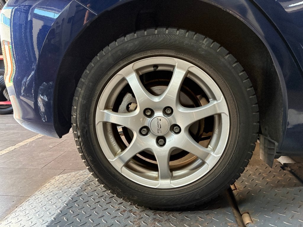 Anzio 16 inch lichtmetalen velgenset met winterbanden, Ophalen, Gebruikt, 16 inch, Banden en Velgen