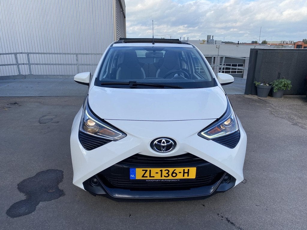 Toyota Aygo 1.0 VVT-i x-play Cabrio, Apple Carplay/Android A, Voorwielaandrijving, Stof, Gebruikt, Euro 6