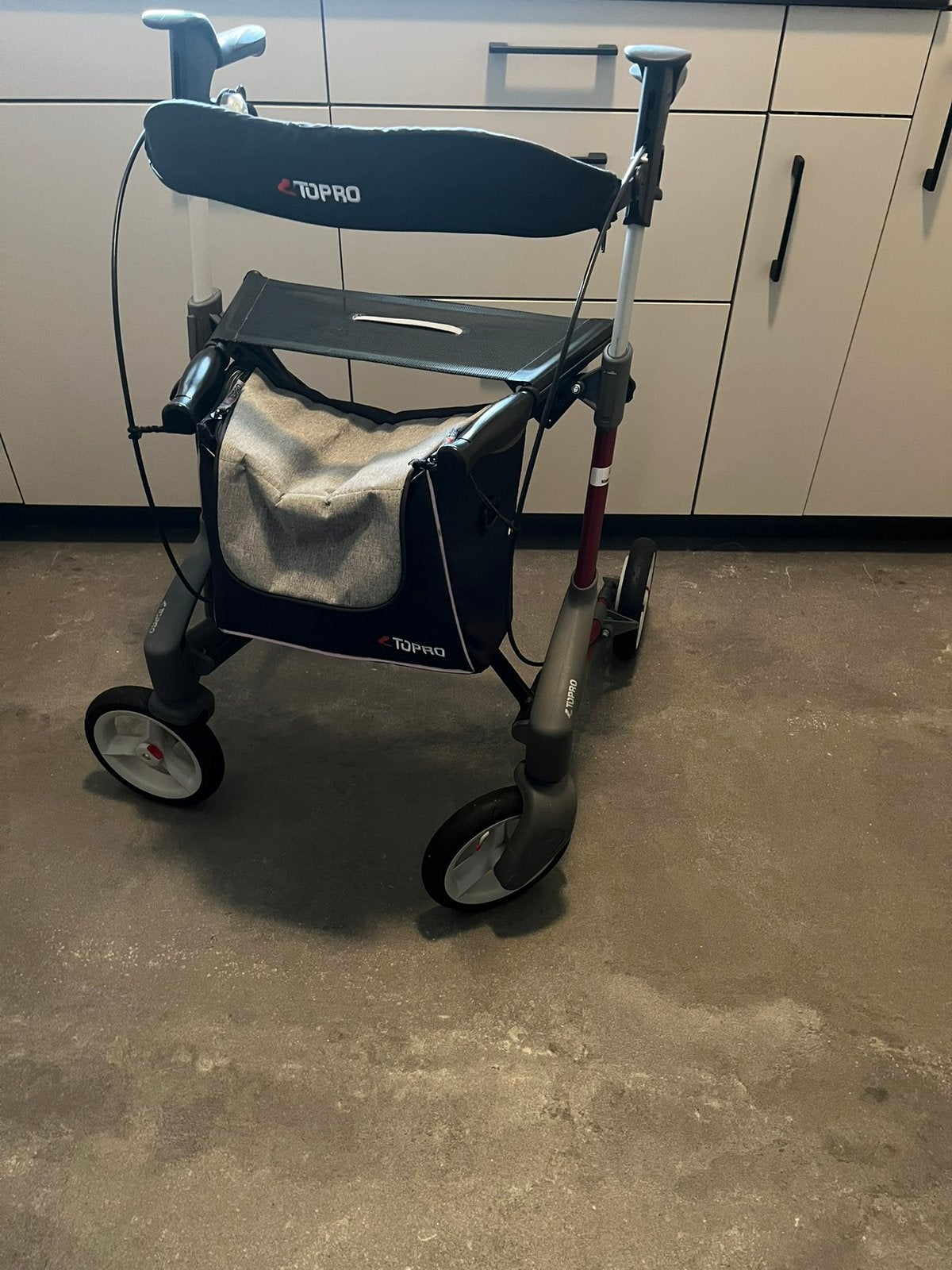 Zgan Topro Troja 5G Lichtgewicht Rollator, Ophalen, Lichtgewicht, Zo goed als nieuw