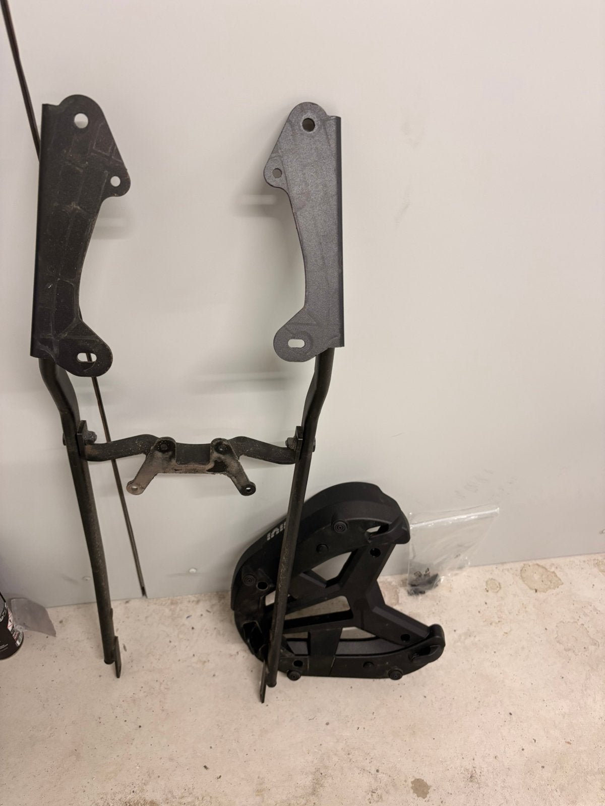 GIVI FZ - Topkofferhouder 3111FZ + givi m7 topkofferplaat, Ophalen, Zo goed als nieuw