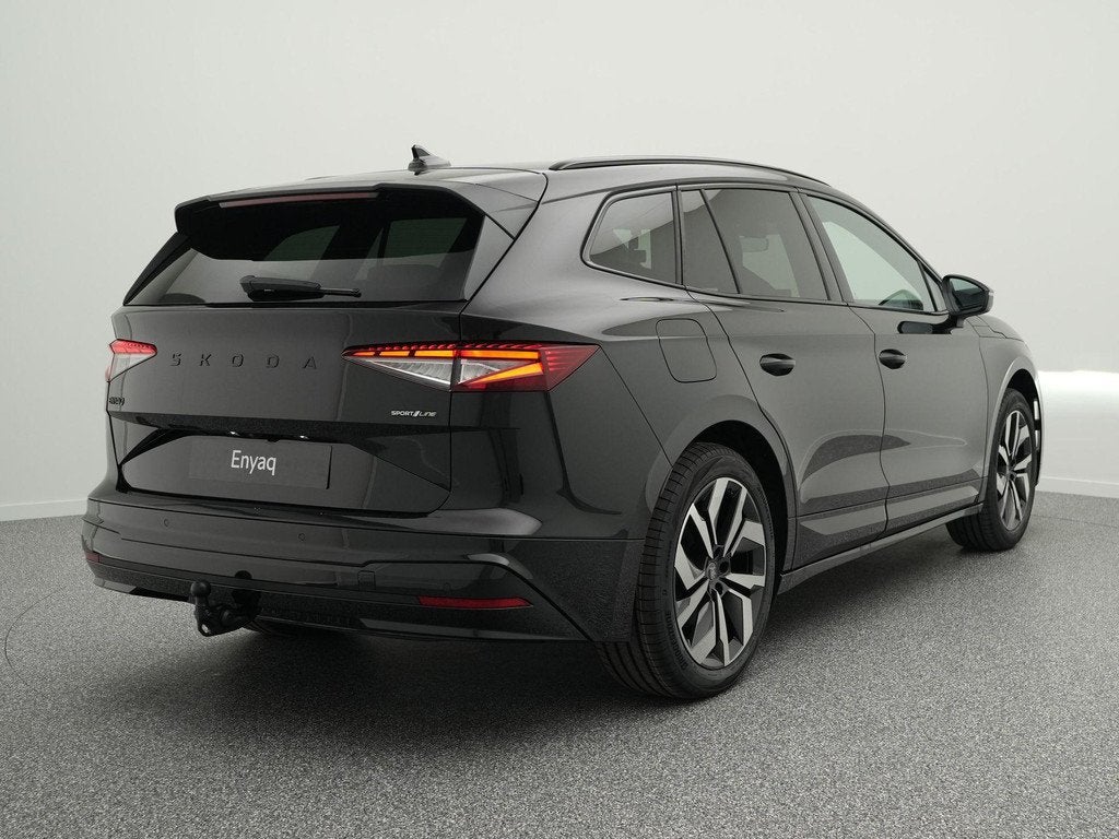 Skoda Enyaq Sportline 85 | Trekhaak | Camera | Navigatie | A, Automaat, Achterwielaandrijving, 510 min, 82 kWh