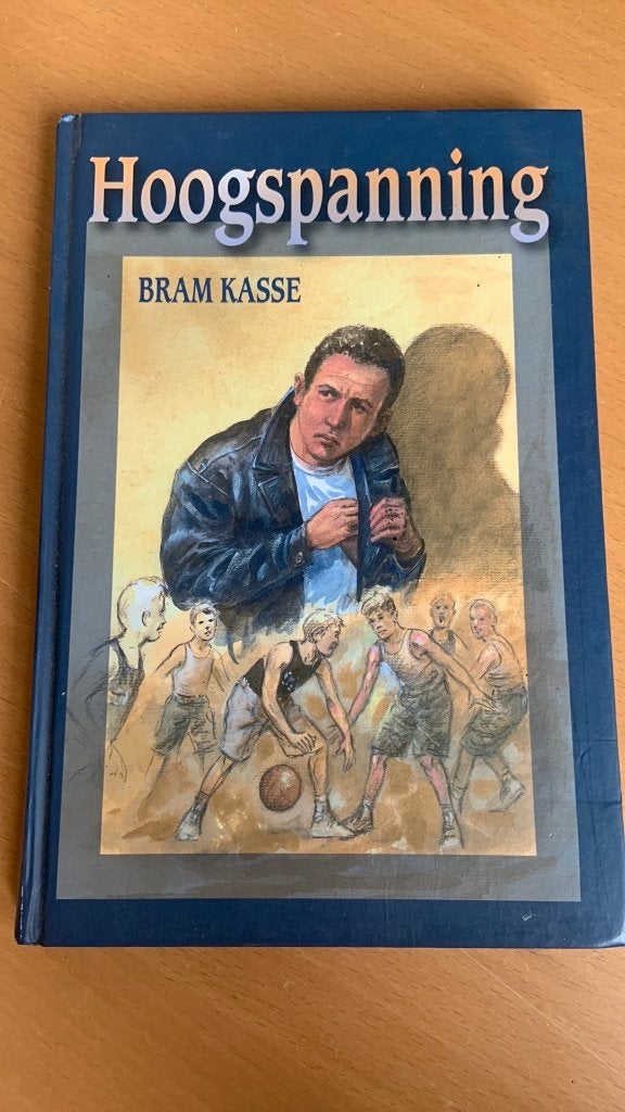 Bram Kasse - Hoogspanning, Boeken, Ophalen of Verzenden, Zo goed als nieuw, Fictie algemeen