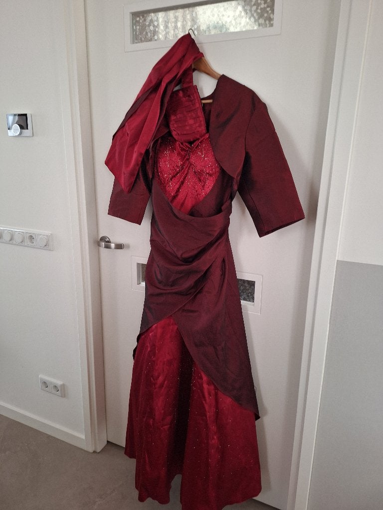 Rode jurk, Maat 42/44 (L), Ophalen of Verzenden, Zo goed als nieuw, Rood