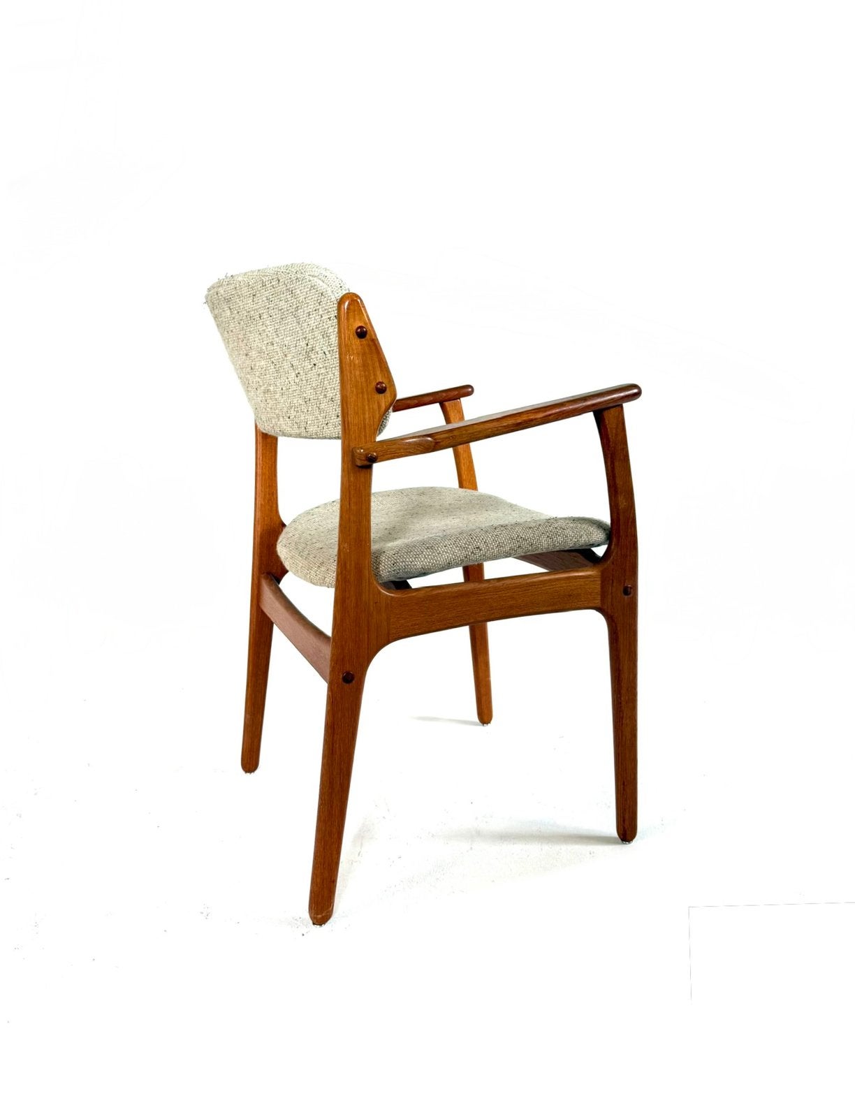 Vintage eetkamerstoel model No. 50, Erik Buch ‘70, Hout, Erik Buch, Ophalen of Verzenden, Zo goed als nieuw