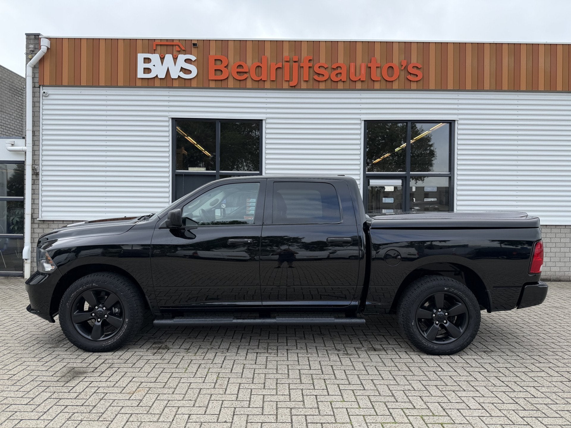 Dodge Ram 1500 CLASSIC 4x4 / Prins LPG / luchtvering achter, Auto's, Automaat, Stof, Gebruikt, 5654 cc