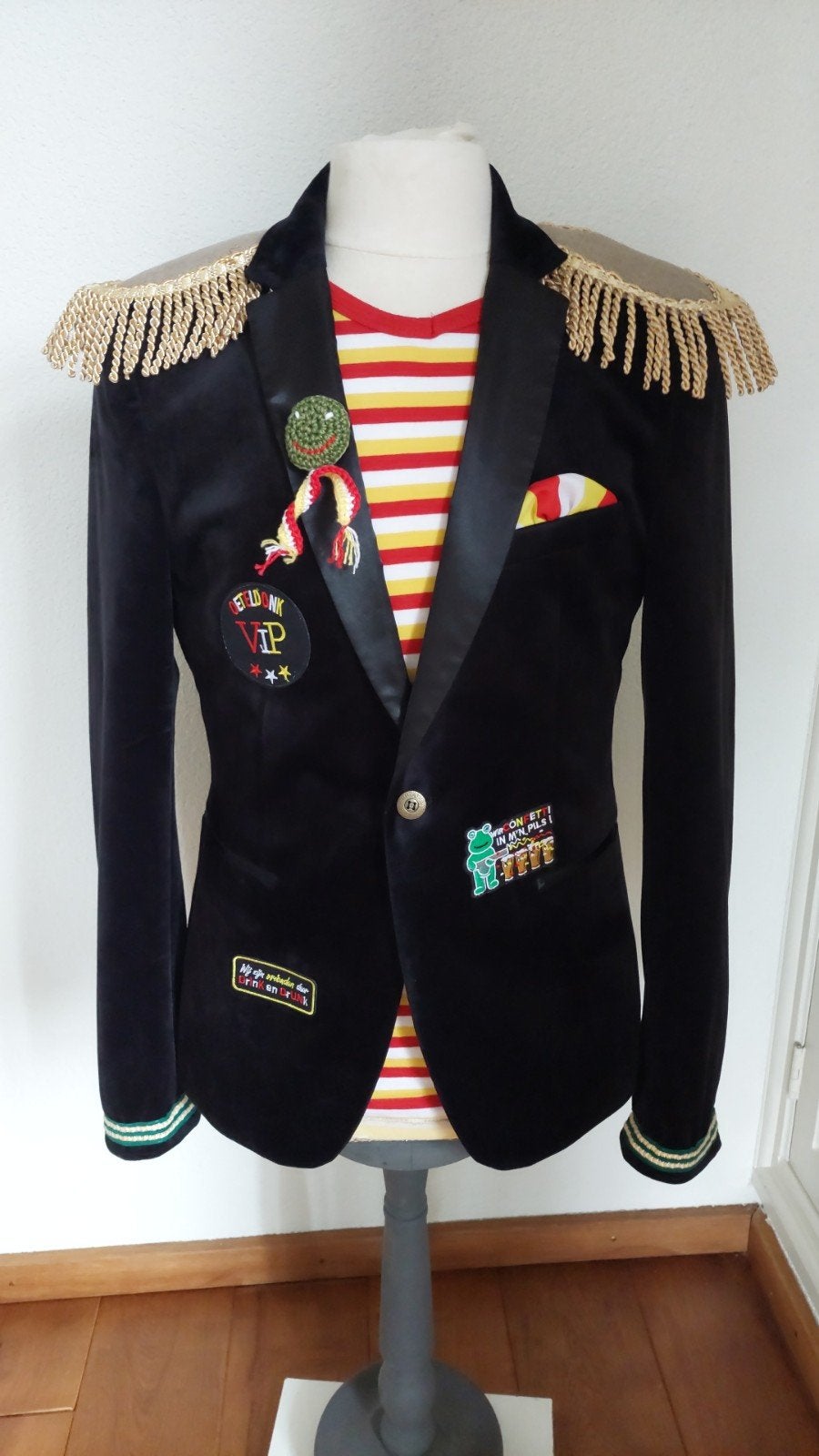Oeteldonk zwart heren jasje maat 46, Carnaval, Ophalen of Verzenden, Zo goed als nieuw, Kleding