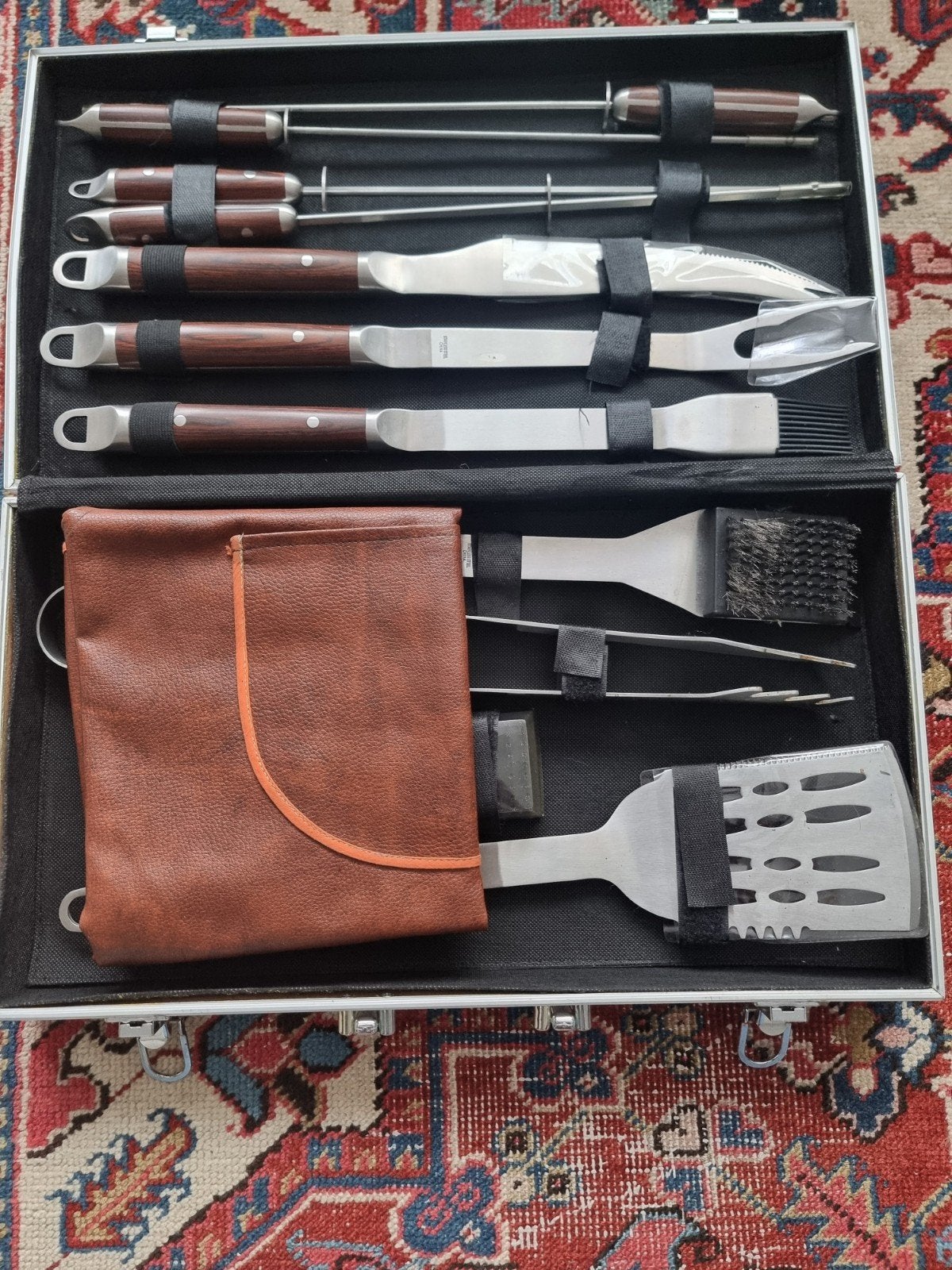 Luxe BBQ Gereedschap Set in Aluminium Koffer, Tuin en Terras, Ophalen, Gebruikt, Onbekend