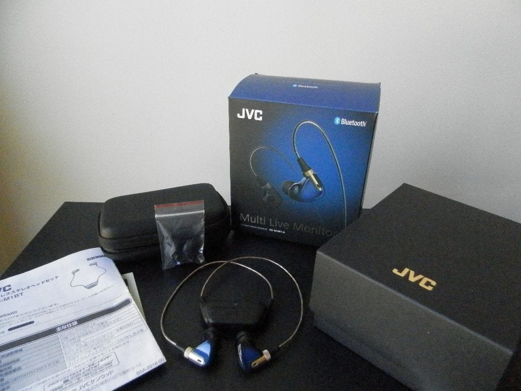 JVC XE-M1BT Semi Wireless In Ear Monitors, Overige merken, Ophalen of Verzenden, Zo goed als nieuw, Blauw