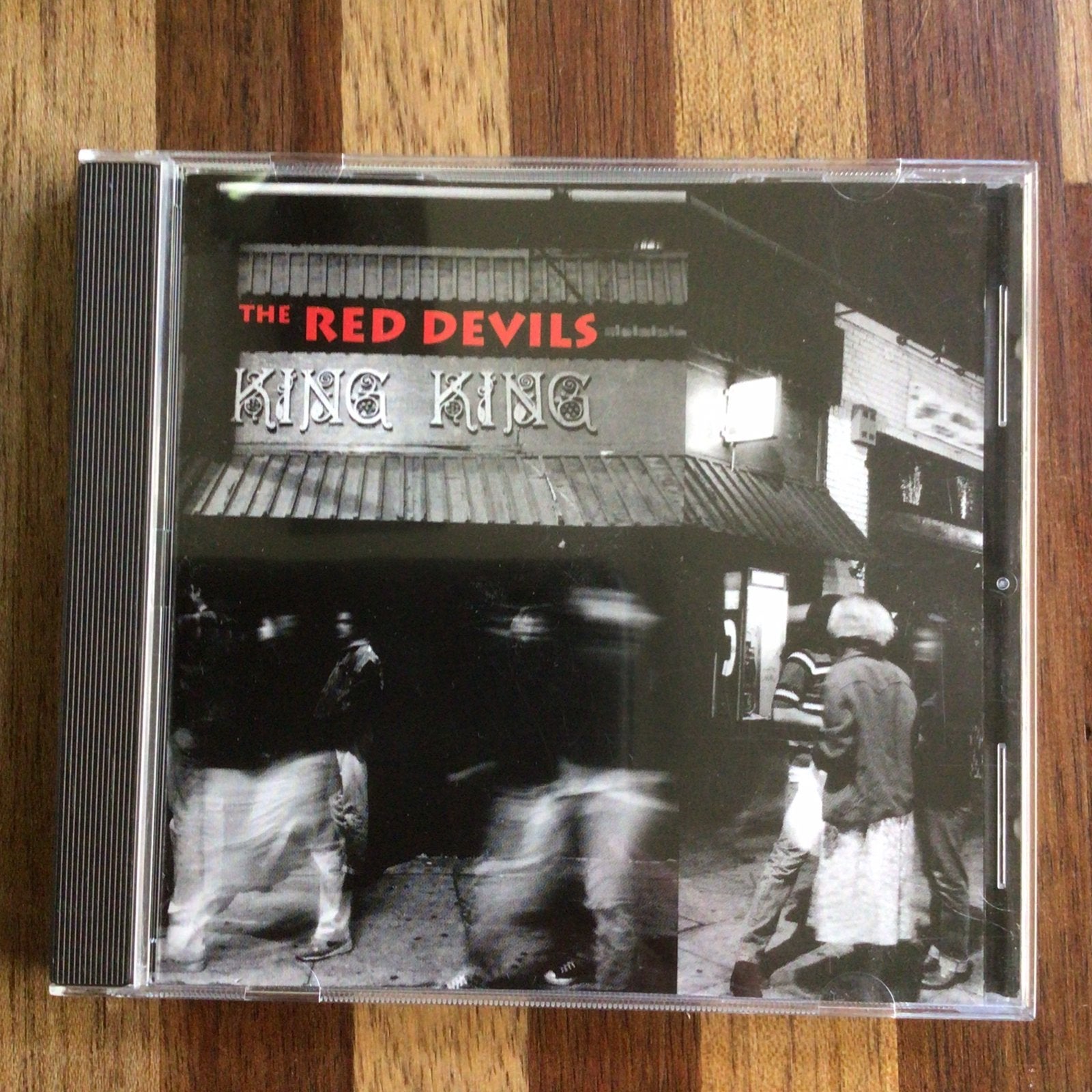 The Red Devils - King King, Ophalen of Verzenden, Zo goed als nieuw