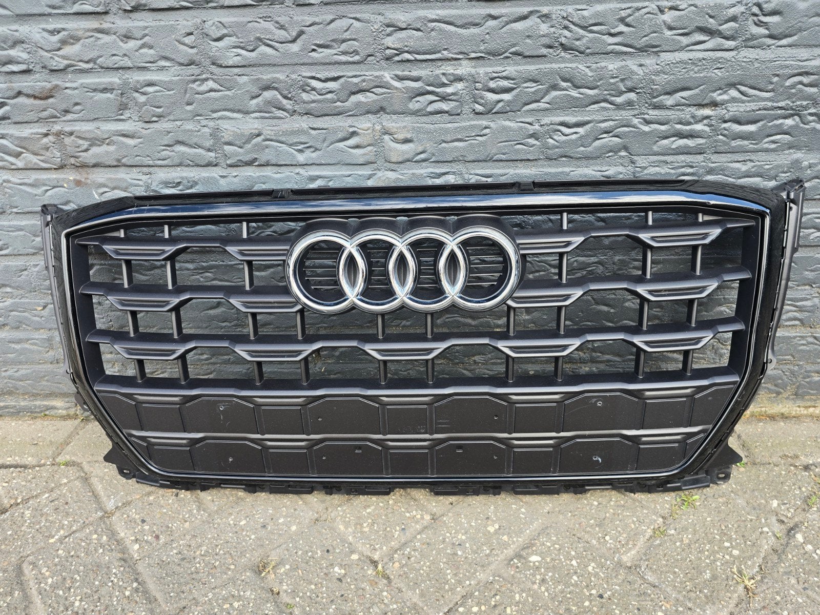 Grille Audi Q2 81A facelift bj 2020-heden, Audi, Gebruikt, Voor, Bumper
