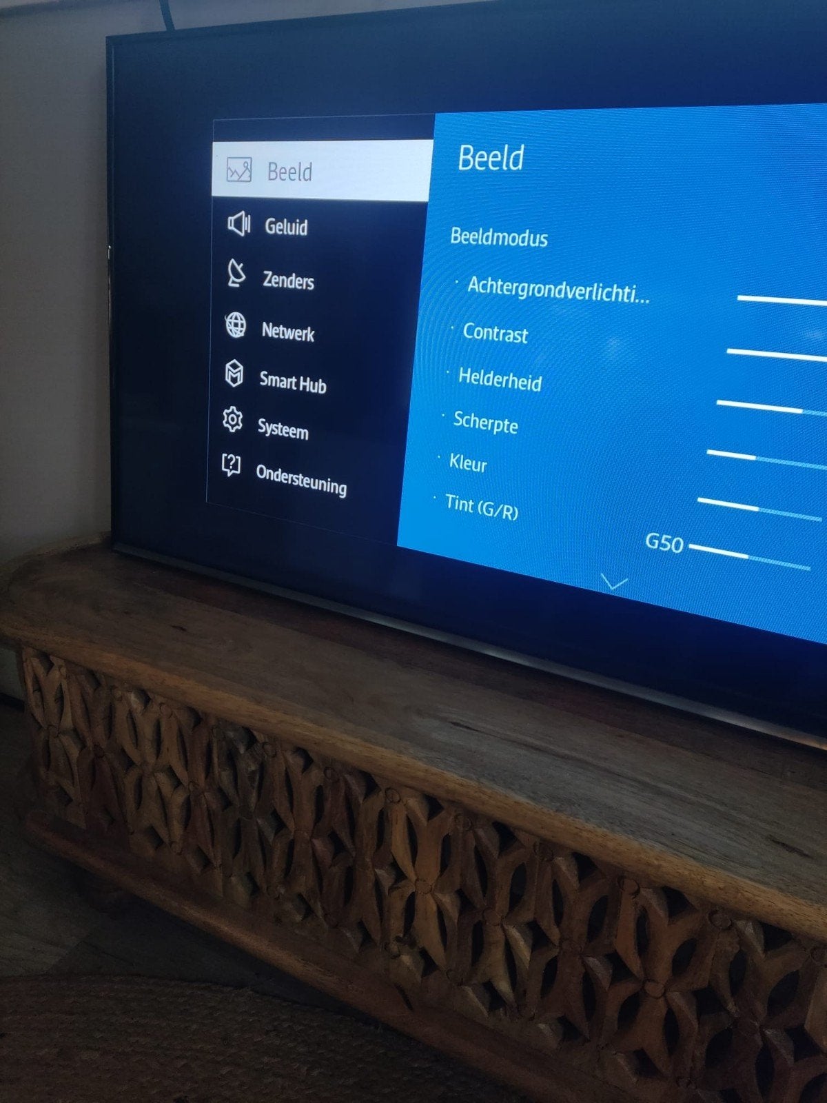 Foto 2 van Samsung Smart TV 110 cm (43 inch)