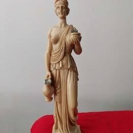 Klassiek beeld Ivoor, vrouw met kruik en schaal, Ophalen, Gebruikt, Religie