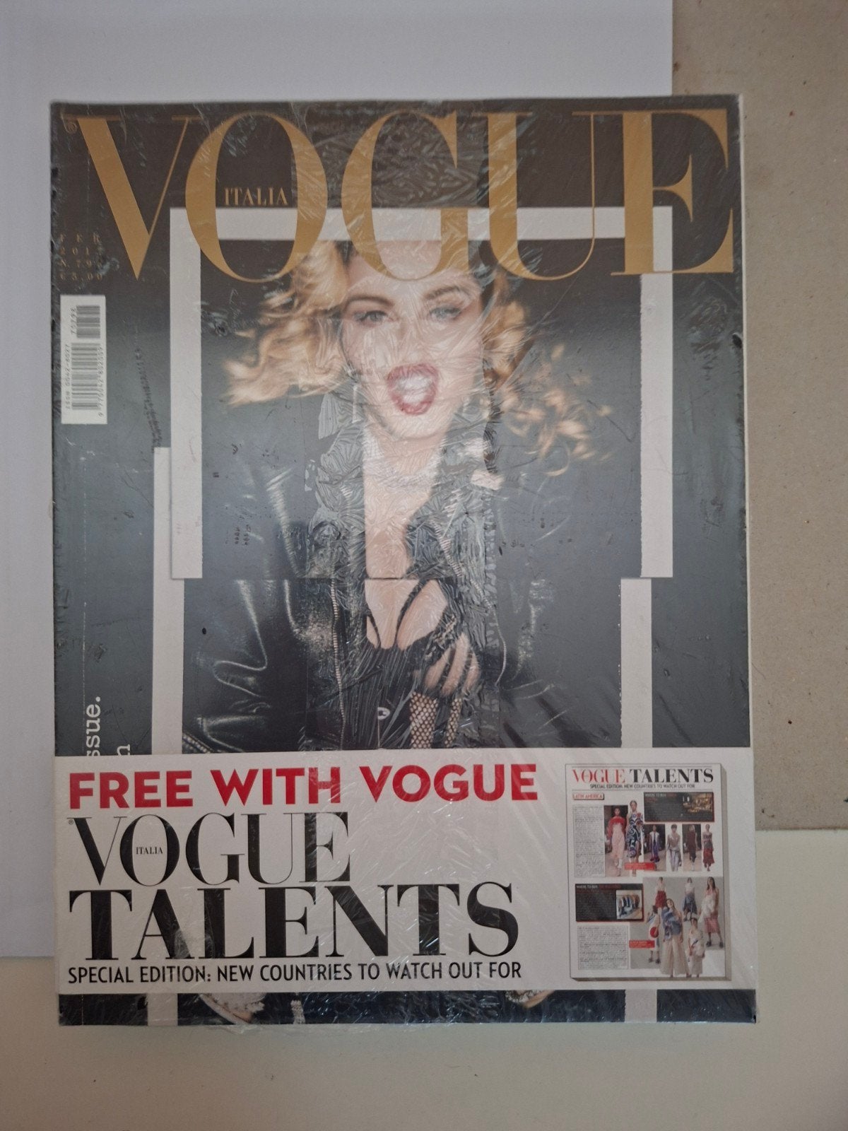 vogue italia madonna issue 2017 februari fashion magazine, Verzenden, 1980 tot heden, Buitenland, Tijdschrift