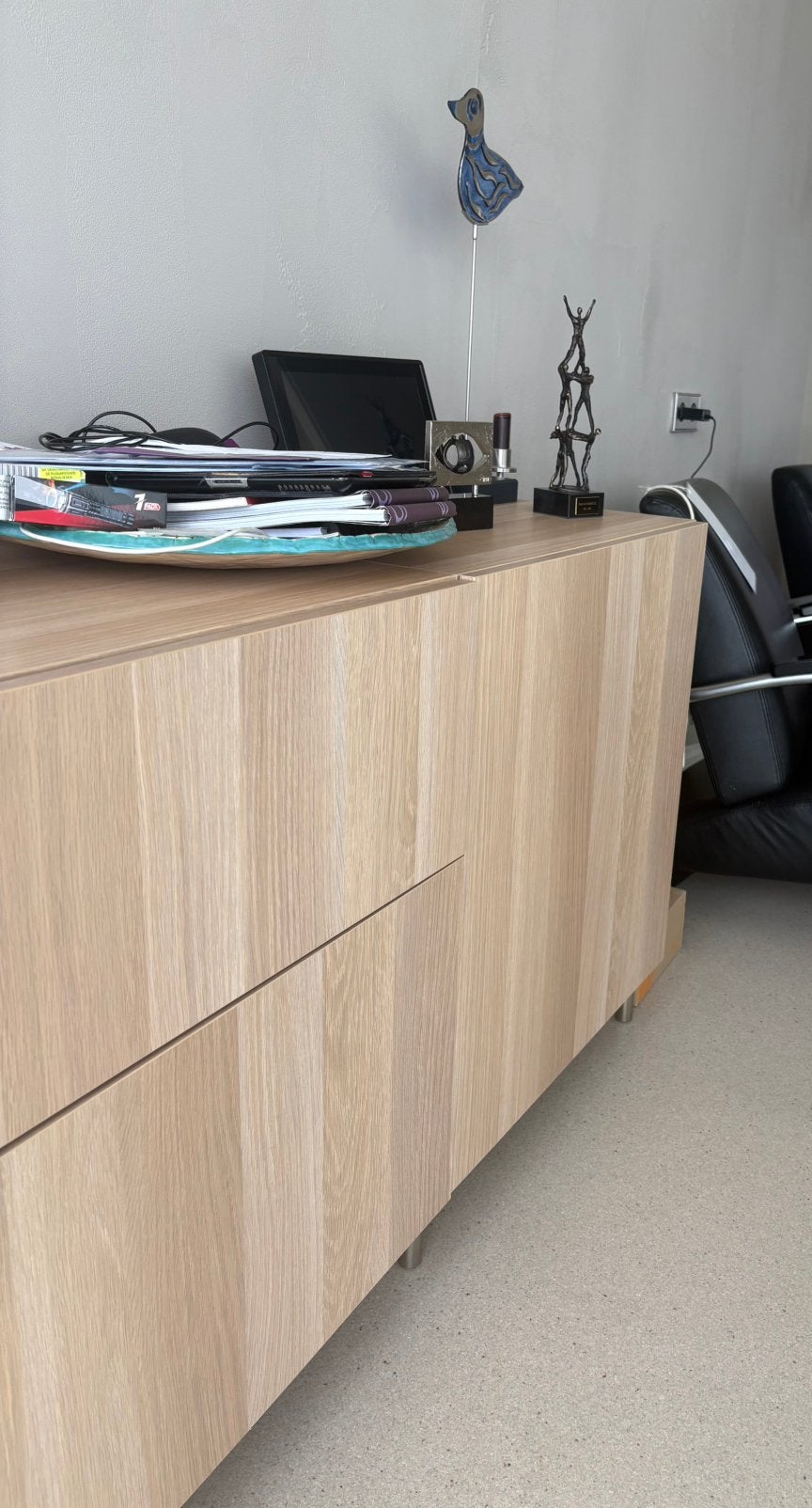 Zo goed als nieuw licht eiken dressoir Besta serie, Huis en Inrichting, Eikenhout, Ophalen of Verzenden, Zo goed als nieuw, 200 cm of meer