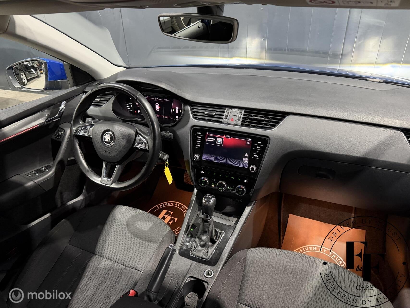 Skoda Octavia Combi 1.5 TSI 150PK DSG|Virtual Cockpit|ACC|Tr, Stof, Gebruikt, 150 pk, Blauw