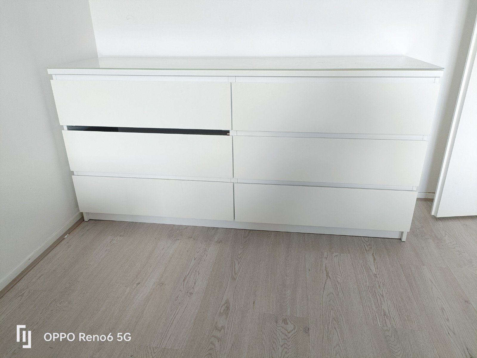GRATIS Lade kast mist een tussen stukje zsm weg, Huis en Inrichting, Ophalen