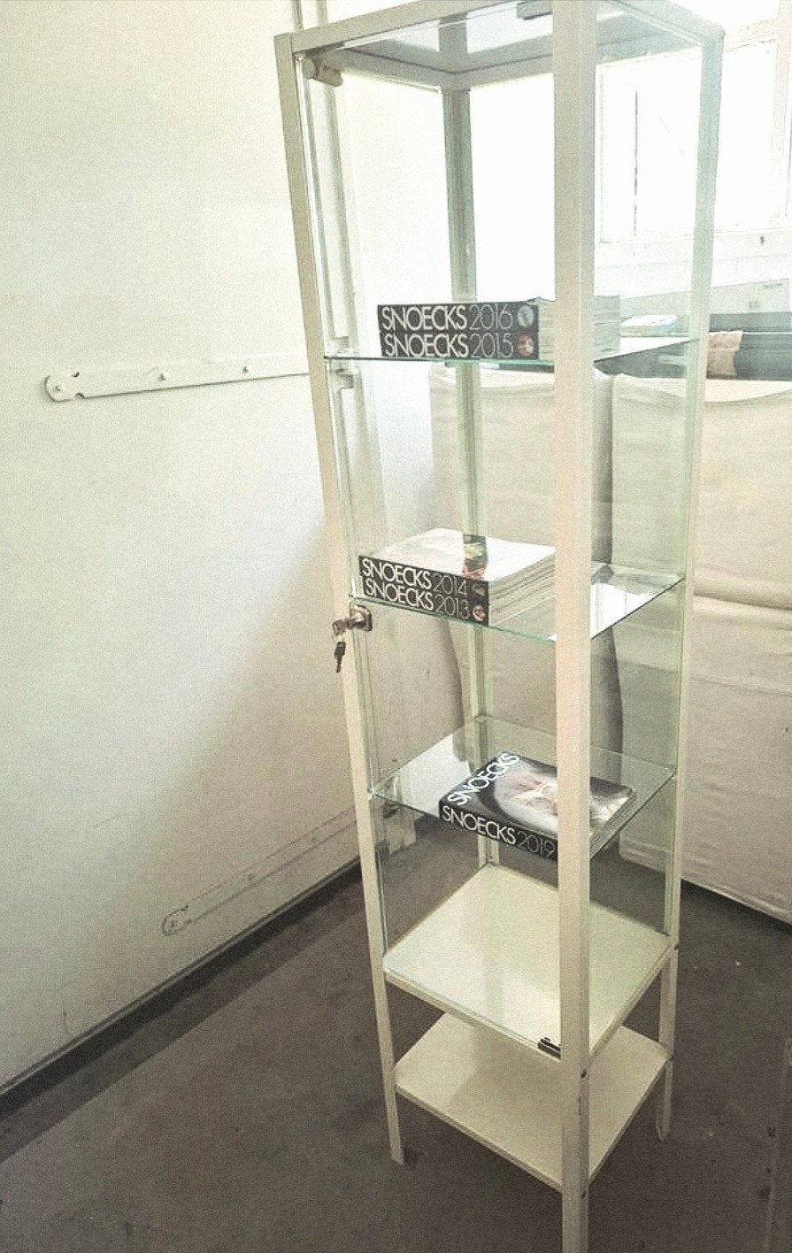 Biby Ikea vintage Vitrinekast wit Ikea 1.75 hoog en 40 breed, Ophalen, Met deur(en), 50 tot 100 cm, Zo goed als nieuw