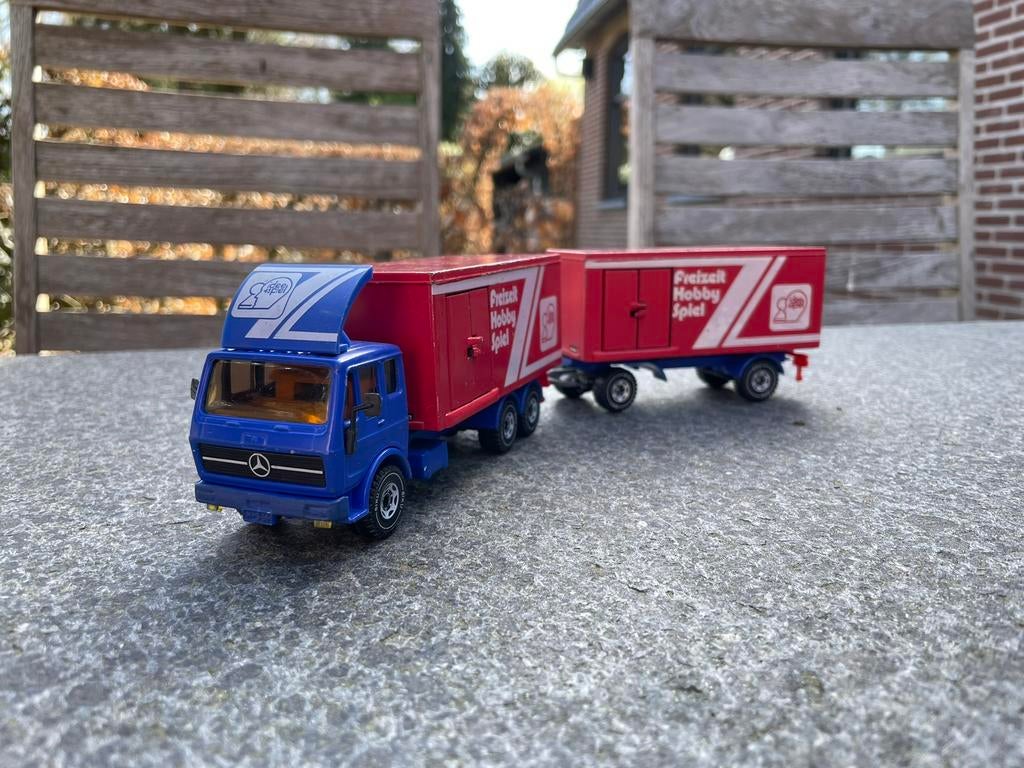 Siku 3714 - Mercedes 2232 Freizeit Hobby & Spiel, Ophalen of Verzenden, Zo goed als nieuw, Bus of Vrachtwagen, SIKU