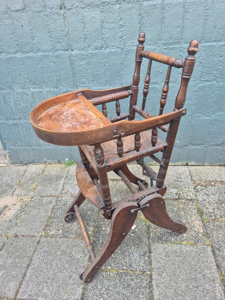 19e eeuw houten kinderstoel, Ophalen