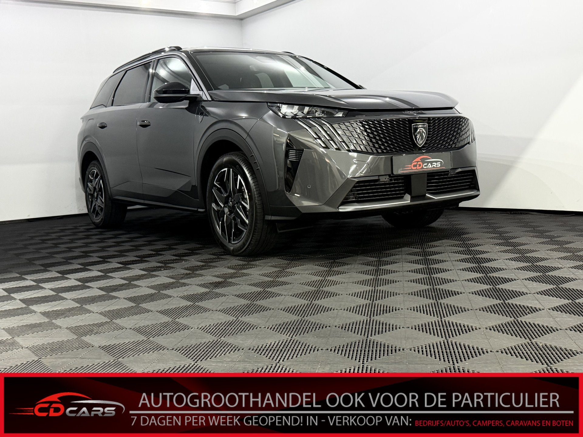 Peugeot 5008 1.2 Hybrid 145 GT 7P Camera, Navi, Virtual desk, Gebruikt, 1199 cc, Bedrijf, Hybride Elektrisch/Benzine