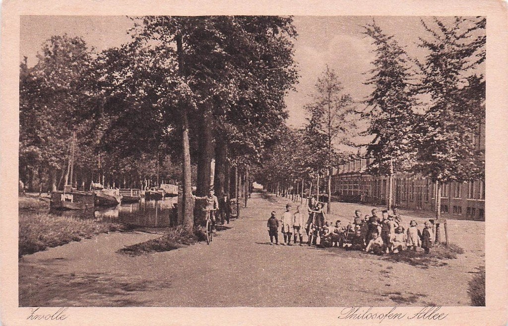 Zwolle - veel mensen op Philiosofen alleen (rond 1920), Ophalen of Verzenden, Voor 1920, Gelopen, Overijssel