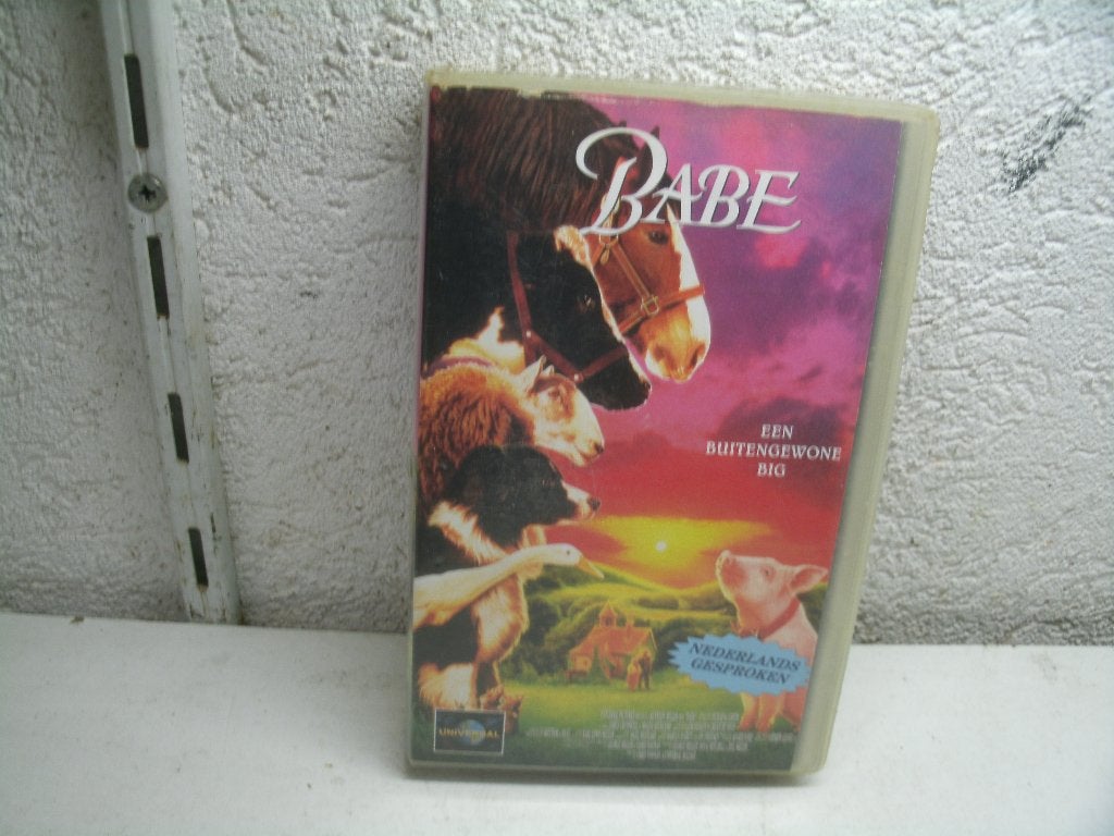 vhs 165a babe een buitengewone big, Alle leeftijden, Ophalen of Verzenden, Zo goed als nieuw