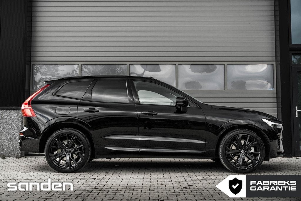 Volvo XC60 T8 AWD Ultra Black Edition|B&W|Pano|Massage|Lucht, Auto's, Automaat, 4 cilinders, 1969 cc, Zwart