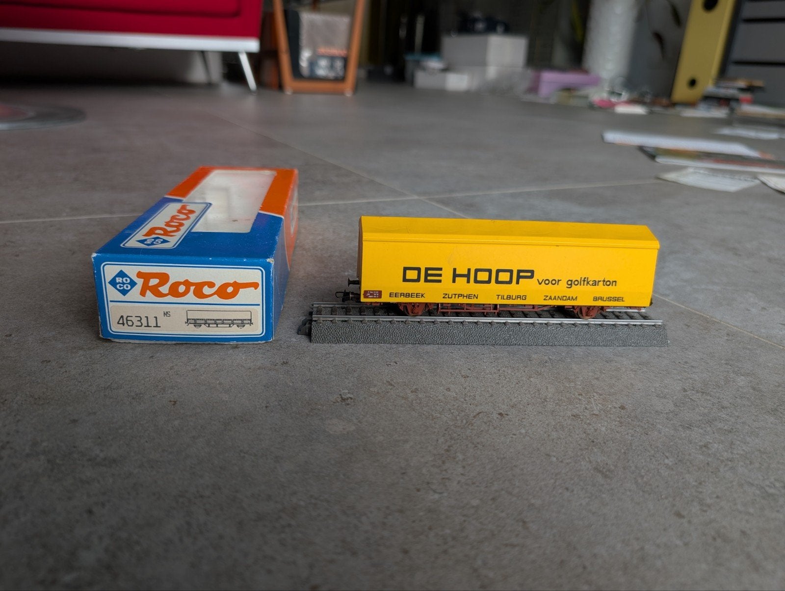 Roco Wagon 'De Hoop' voor golfkarton, Hobby en Vrije tijd, Modeltreinen | H0, Gelijkstroom, Wagon, Ophalen of Verzenden, Zo goed als nieuw