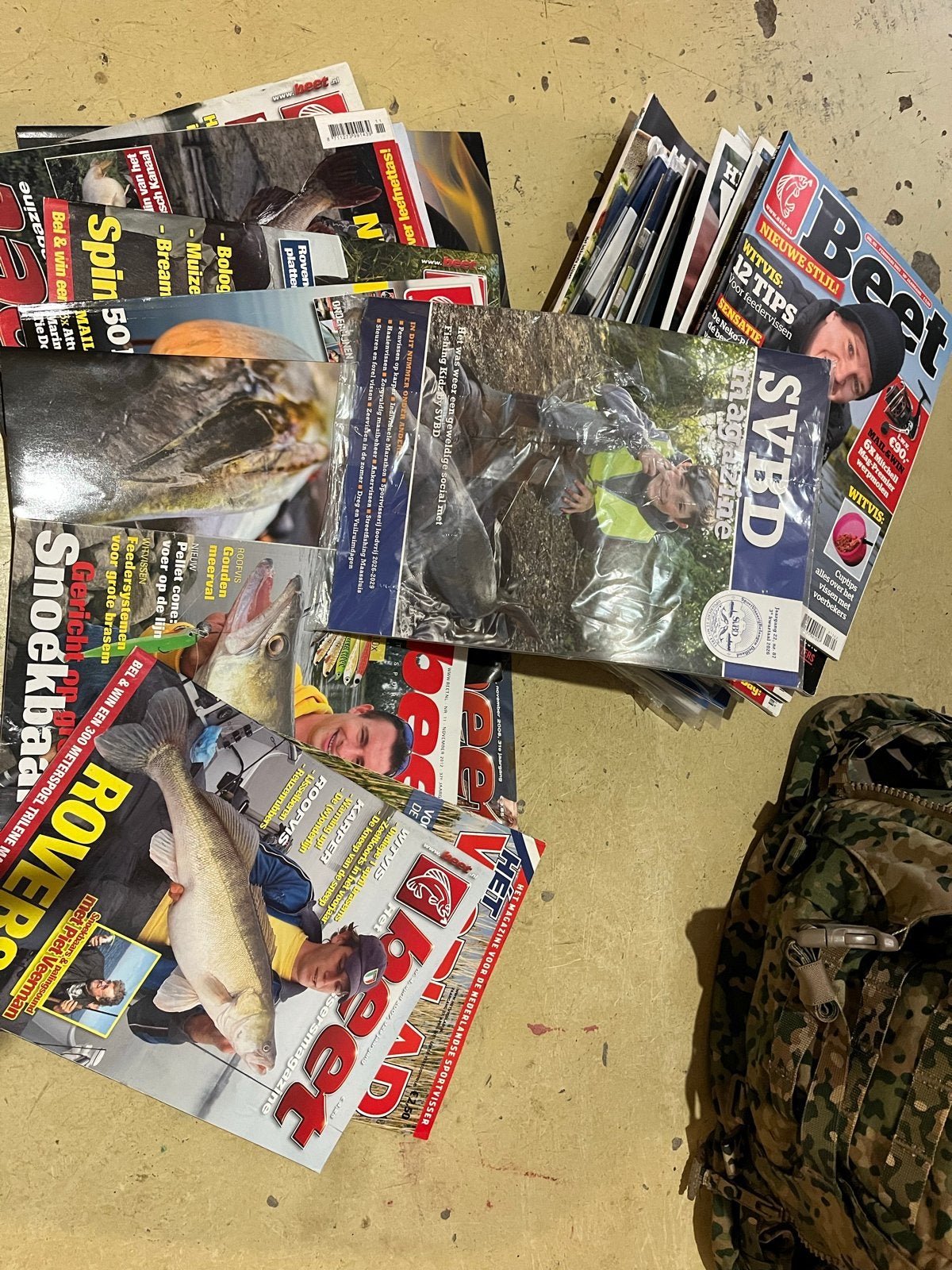Visbladen: Beet, SVBD, Stekkie - deels nieuw in plastic, Boeken, Ophalen, Zo goed als nieuw, Sport en Vrije tijd