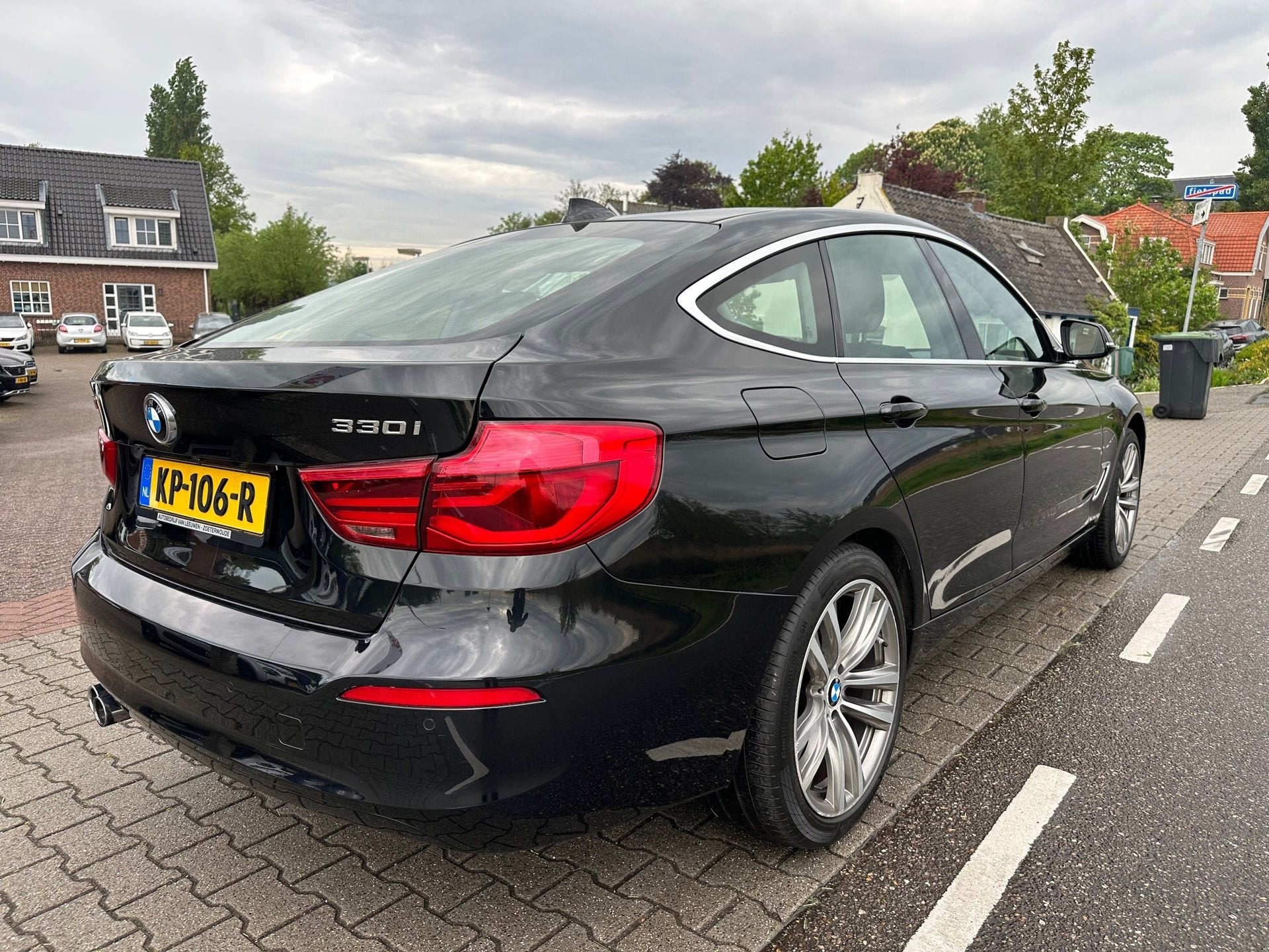 BMW 3-serie Gran Turismo 330i Centennial High Executive, Auto's, BMW, Automaat, Achterwielaandrijving, Gebruikt, Automatische klimaatregeling